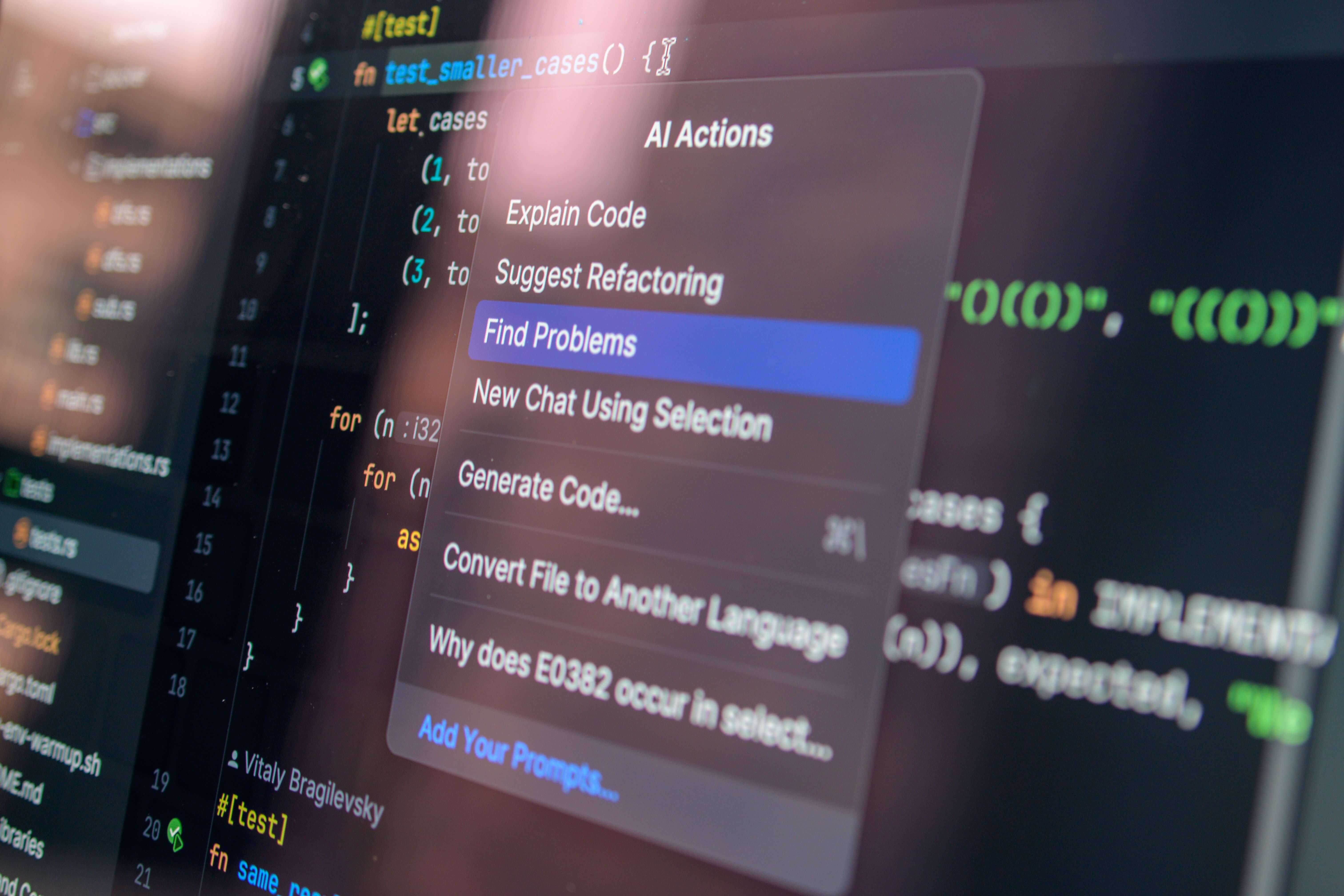 Session de formation interne devant un écran de présentation